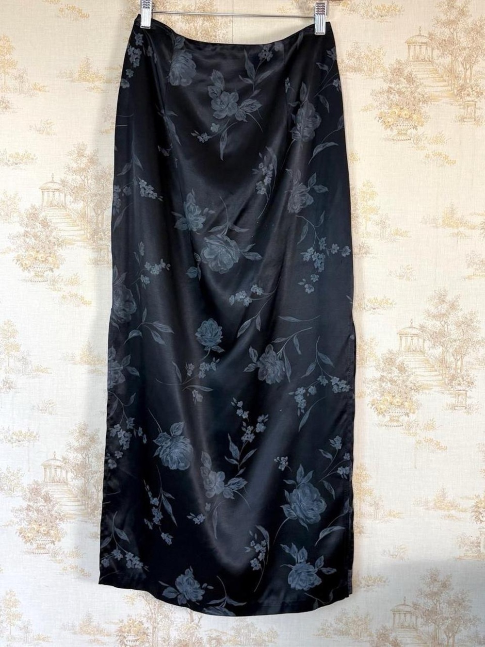 Vintage 80s 90s Black Floral Rose Satin Witchy Whimsigoth Maxi Skirt